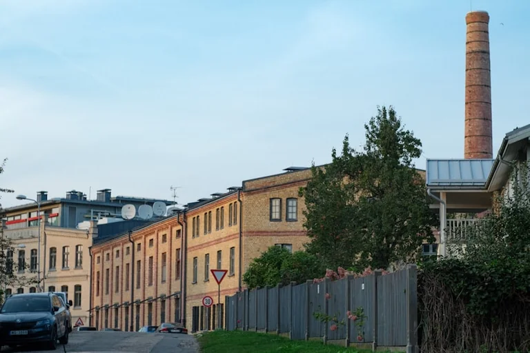 Rīgas ielu remonti 11. augustā: kur plānot kavēšanos