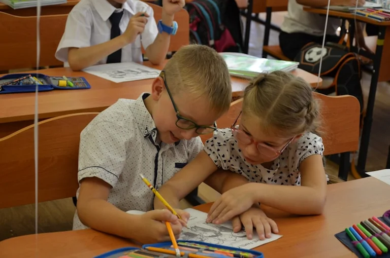 Zinību dienas svētki Valmierā: kur svinēt 1. septembri