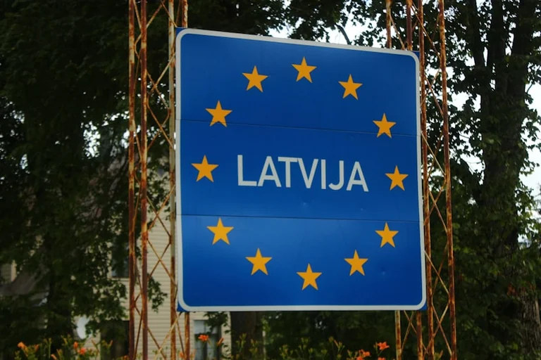 2. septembris: pasaules karš beidzās, Latvijas okupācija ne