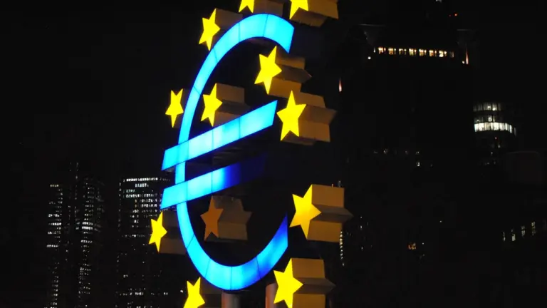 ECB 10. septembra lēmums: vai saruks visas trīs likmes?