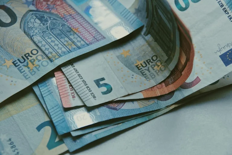 ECB 10. septembra lēmums: vai saruks visas trīs likmes?