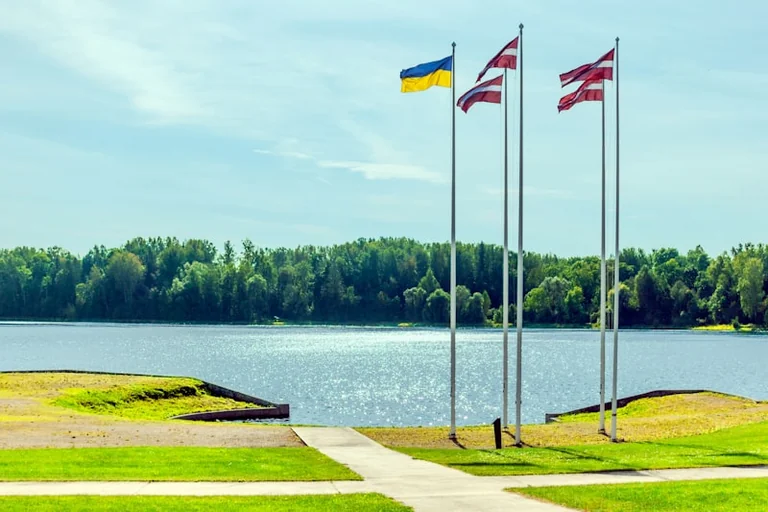 Latvijas izlases izredzes tikt nākamajā kārtā līdz gada beigām